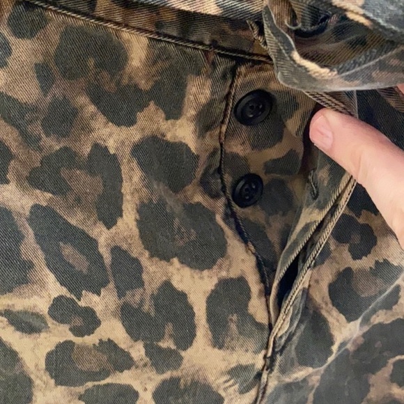 Pam & Gela | Leopard Joggers | Size S - Picture 5 of 10